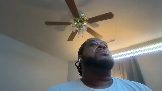 Snapshot of bigtennesseeboy chatting on August 5, 2026, 6:16 am bigtennesseeboy online show from August 5, 2026, 6:16 am
