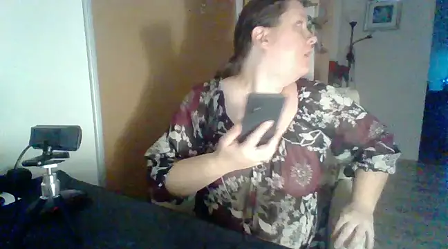 ReifeVenna online show from December 19, 2024, 3:41 pm