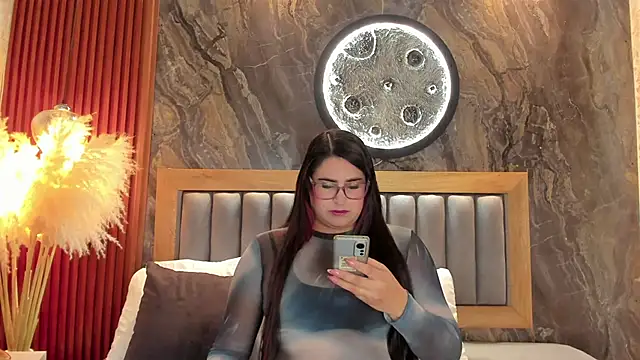 BellaPeers  online show from November 18, 2025, 12:09 pm