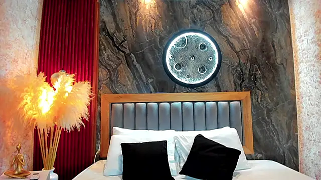 BellaPeers  online show from November 30, 2025, 12:42 pm