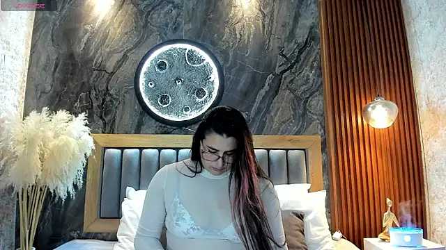 Snapshot of BellaPeers_ chatting on May 23, 2026, 11:47 am BellaPeers online show from May 23, 2026, 11:47 am