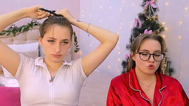 Snapshot of queenofjoyy chatting on December 6, 2024, 4:28 pm queenofjoyy online show from December 6, 2024, 4:28 pm