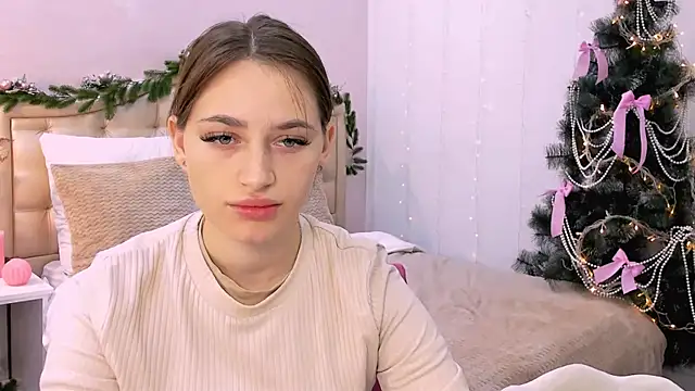 Snapshot of queenofjoyy chatting on December 14, 2024, 6:02 am queenofjoyy online show from December 14, 2024, 6:02 am