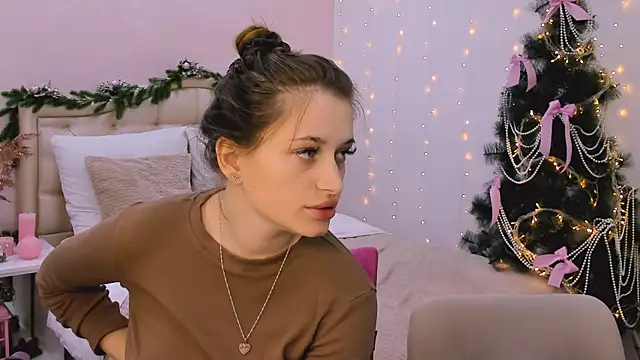 Snapshot of queenofjoyy chatting on December 19, 2024, 12:45 pm queenofjoyy online show from December 19, 2024, 12:45 pm