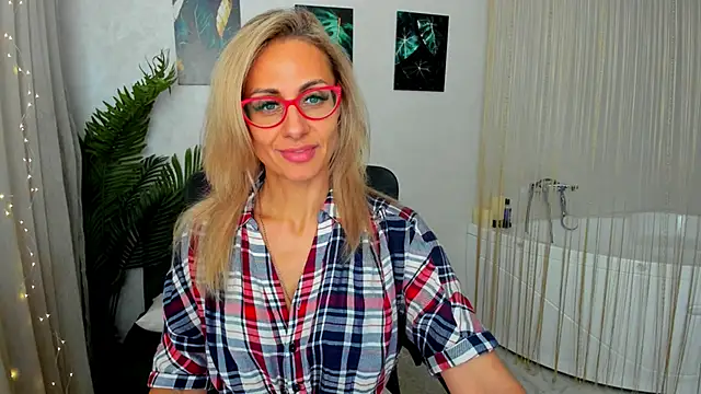 MuseOfStage online show from October 9, 2025, 11:30 am