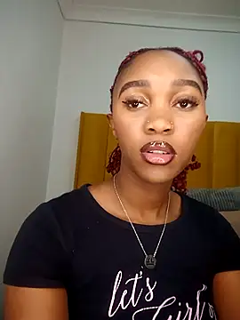 Shria107 online show from October 2, 2025, 8:49 pm