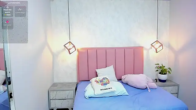 MAILYLOVE1 online show from March 6, 2025, 3:56 pm