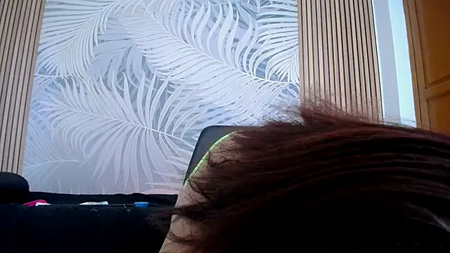 LauraRossi Nova online show from February 24, 2025, 4:26 pm