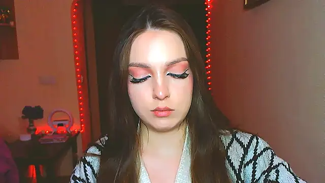 miss merciless  online show from February 5, 2025, 8:04 pm