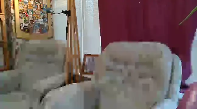 Snapshot of curvyisabella90 chatting on December 14, 2024, 3:04 pm curvyisabella90 online show from December 14, 2024, 3:04 pm