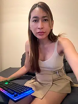 cieloadriano2024 online show from October 11, 2025, 12:04 pm