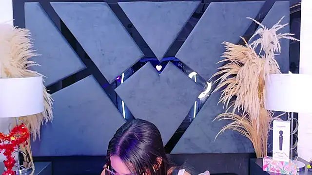 KylieWhite online show from September 27, 2025, 1:16 pm