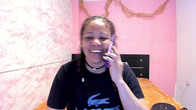 Snapshot of Brunette_sasha chatting on March 21, 2025, 9:34 pm Brunette sasha online show from March 21, 2025, 9:34 pm