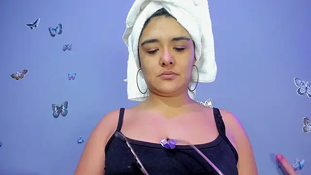 Kaira mosse online show from December 5, 2025, 11:41 am