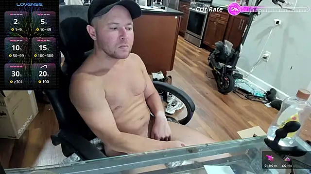 Snapshot of aaron_s_x chatting on October 9, 2025, 11:58 pm aaron s x online show from October 9, 2025, 11:58 pm