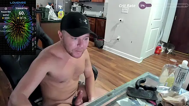 Snapshot of aaron_s_x chatting on October 11, 2025, 11:14 pm aaron s x online show from October 11, 2025, 11:14 pm