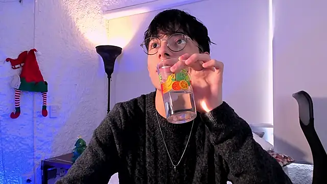 alexandersawyer online show from December 14, 2024, 12:12 pm