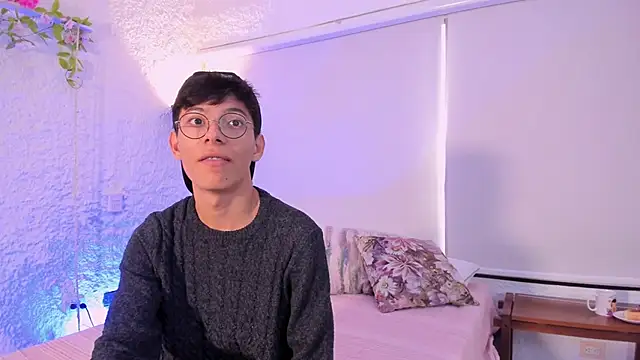 alexandersawyer online show from March 4, 2025, 11:51 am