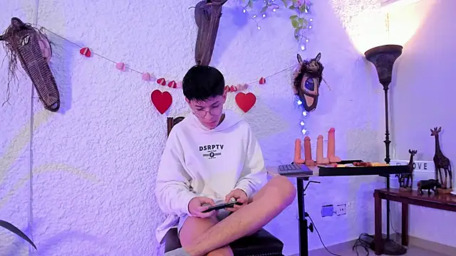 alexandersawyer online show from March 8, 2025, 12:30 pm