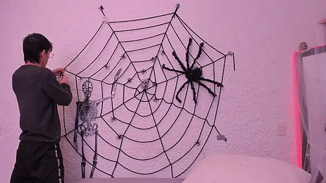 alexandersawyer online show from October 18, 2025, 4:15 am