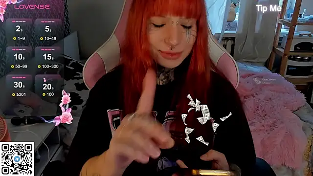 b1gBlushkk online show from September 14, 2025, 2:16 pm