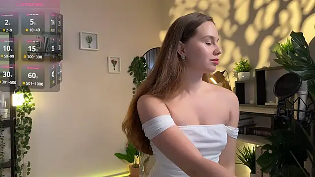 Julie Rhodes online show from November 4, 2025, 12:59 pm