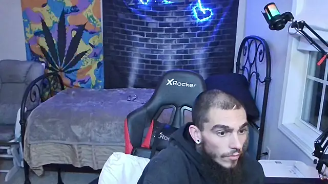 XMeF10 online show from January 3, 2025, 12:22 am