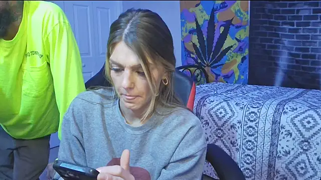 XMeF10 online show from January 5, 2025, 11:22 pm