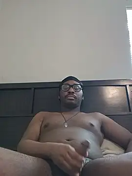 Snapshot of Hotcock100 chatting on June 8, 2026, 5:24 pm Hotcock100 online show from June 8, 2026, 5:24 pm