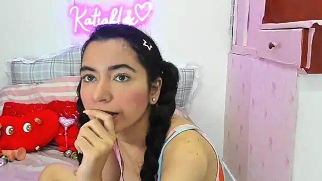 Katiaflex online show from January 26, 2025, 1:52 am