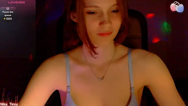 nika tinsy online show from February 27, 2025, 9:47 pm