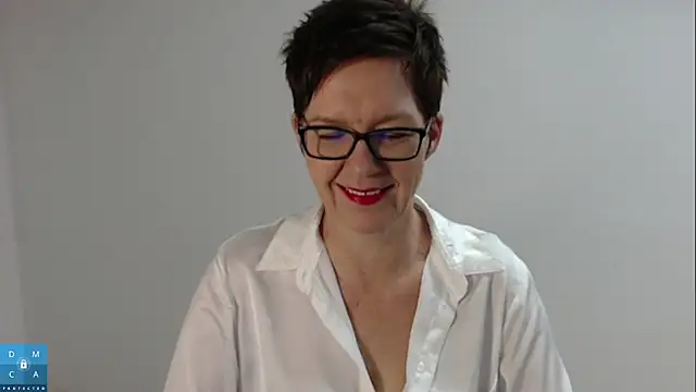 Sofie69Velvet online show from December 16, 2025, 7:13 am