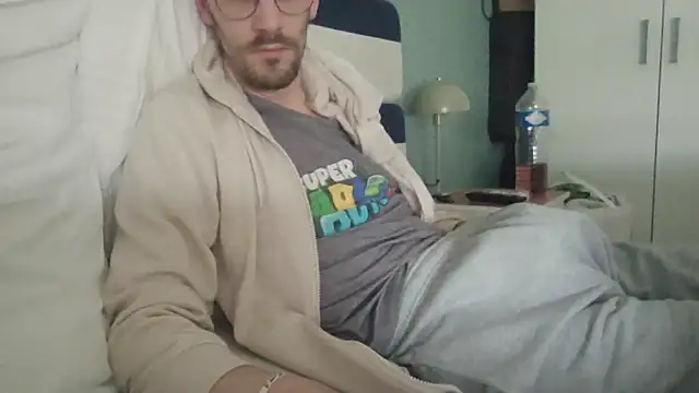 passif520 online show from March 11, 2026, 1:39 pm