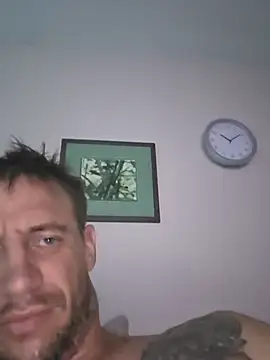 Snapshot of Highfrog1 chatting on August 5, 2026, 6:49 am Highfrog1 online show from August 5, 2026, 6:49 am