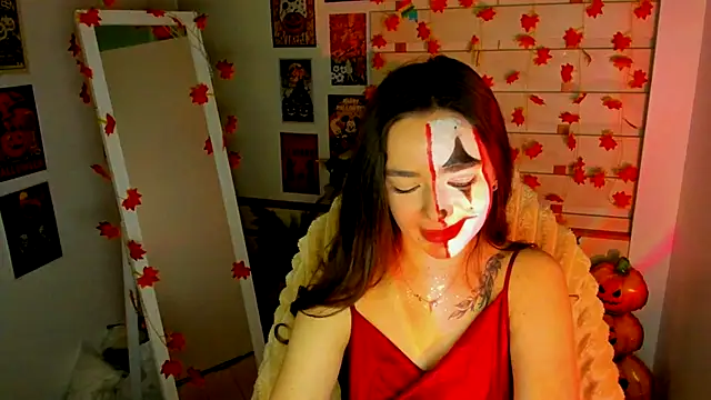 Bella XO online show from October 31, 2025, 8:37 am