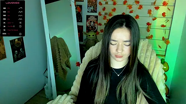 Bella XO online show from November 17, 2025, 7:25 am