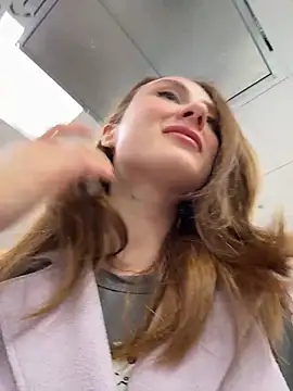 Dina Tease online show from October 14, 2025, 1:23 pm