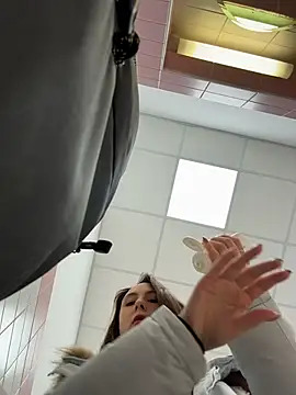 Dina Tease online show from February 11, 2026, 11:04 am