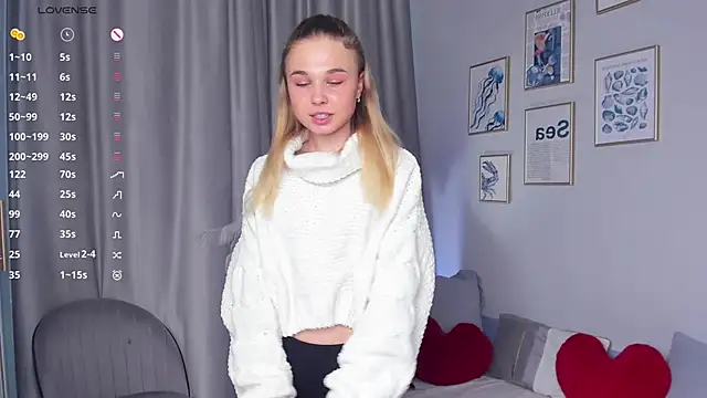 OdetteHarwick online show from November 25, 2025, 6:13 am