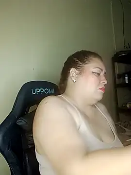 LilithDemikov23 online show from April 21, 2026, 12:45 am