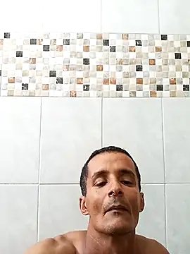 morenogato100 online show from November 17, 2025, 4:13 pm