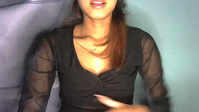 jassi-just18 online show from January 1, 2025, 2:42 pm