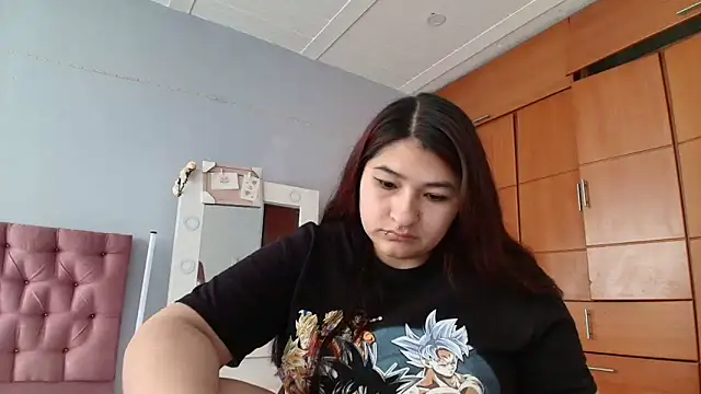  69HONRY online show from December 2, 2024, 1:02 pm