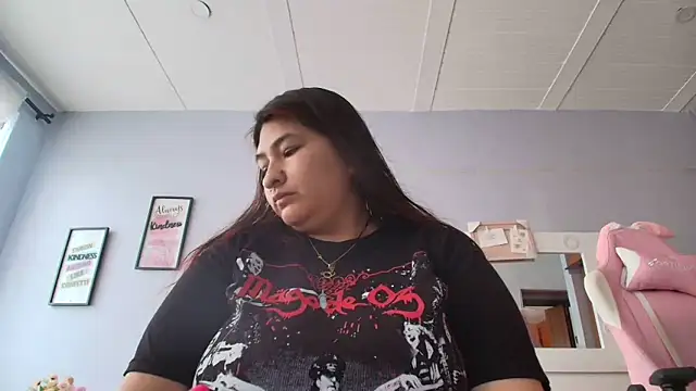  69HONRY online show from December 8, 2024, 1:14 pm