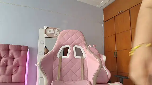  69HONRY online show from December 16, 2024, 4:16 pm