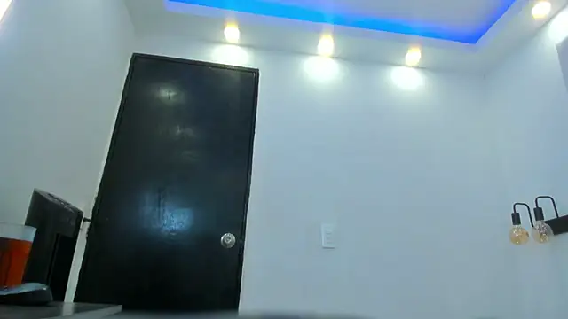 Snapshot of chloe_zulay chatting on January 17, 2026, 3:55 am chloe zulay online show from January 17, 2026, 3:55 am