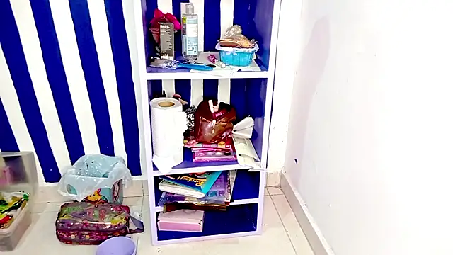 PetiteIvoryQueen19 online show from April 15, 2026, 3:46 am