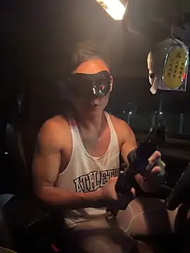 frnk30151 online show from October 17, 2025, 3:14 pm