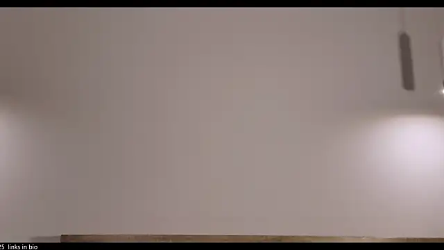 vinylstore online show from December 1, 2025, 6:35 pm