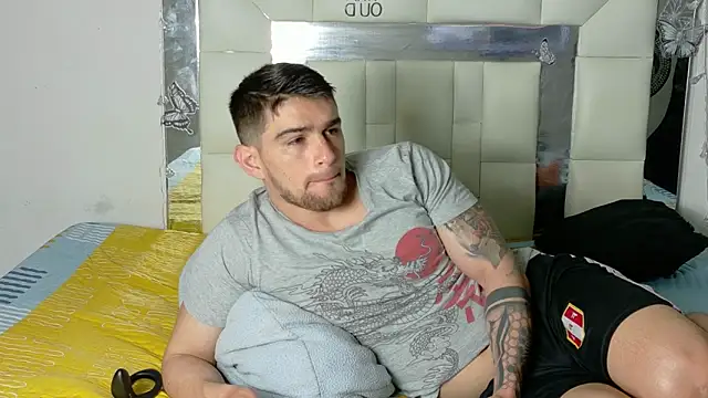 Sexy Alejandro  online show from December 28, 2024, 12:24 pm